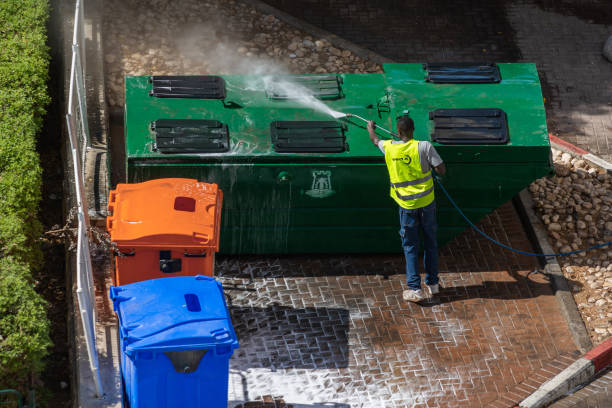 Best Deck Cleaning Services  in Avon Lake, OH
